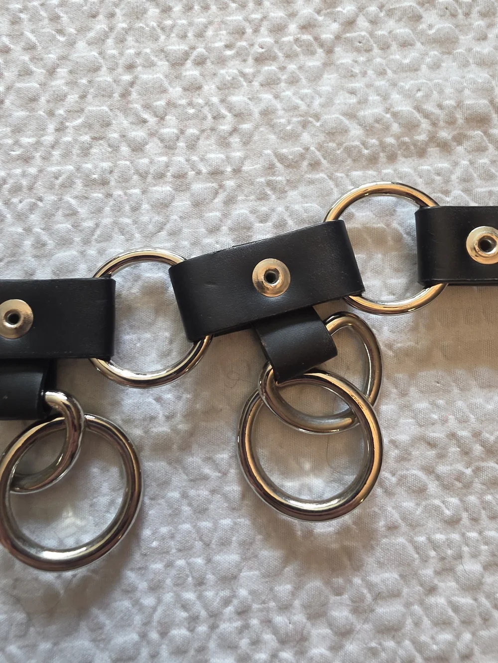 Hot Topic Black Leather Choker with Silver Rings Vtg